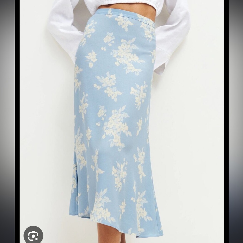 Reformation Bea Skirt, light blue floral, size 6